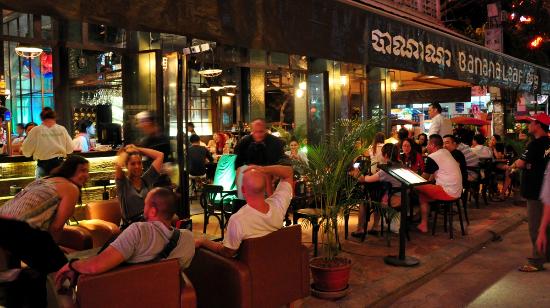 new-Where to eat in Siem Reap Pub Street Restaurant.jpg